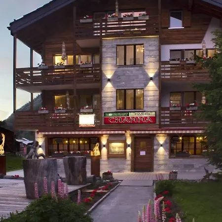 Channa By Interhome * サース・アルマゲル